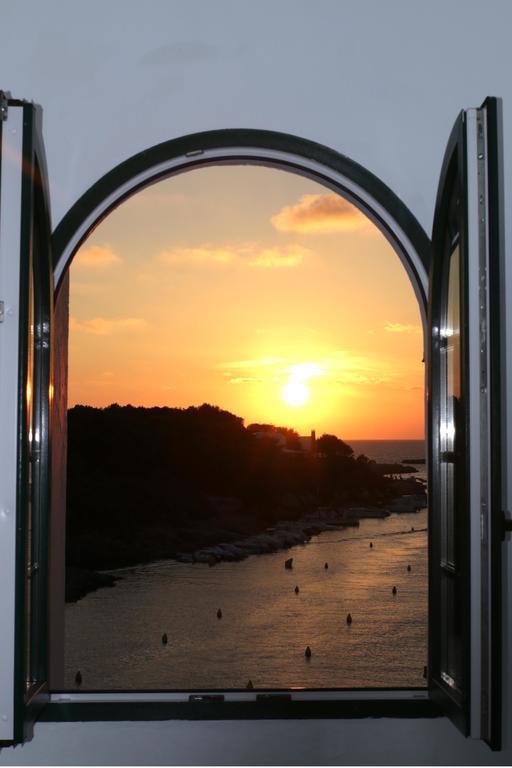 Hotel Bahia Cala Santandria (Menorca) Exterior foto
